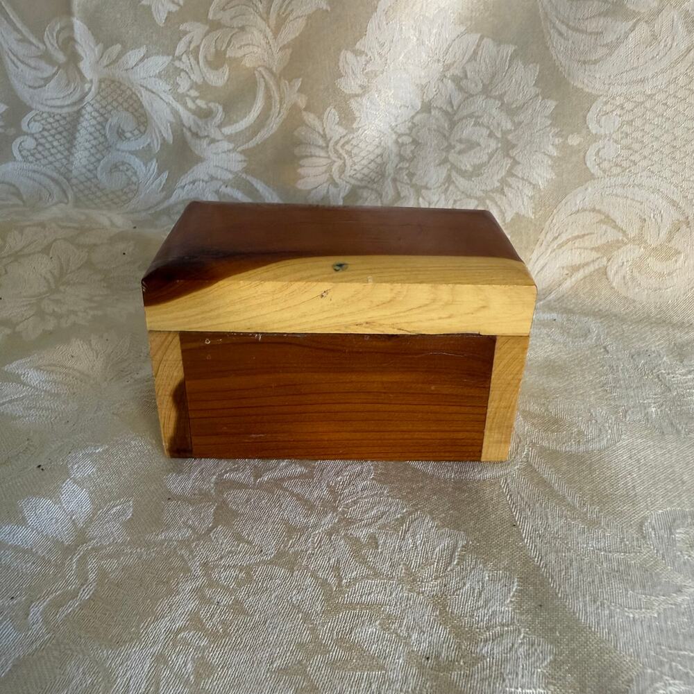 Vintage Olympia Wash Cedar Trinket Box Wood Souvenir Keepsake Box